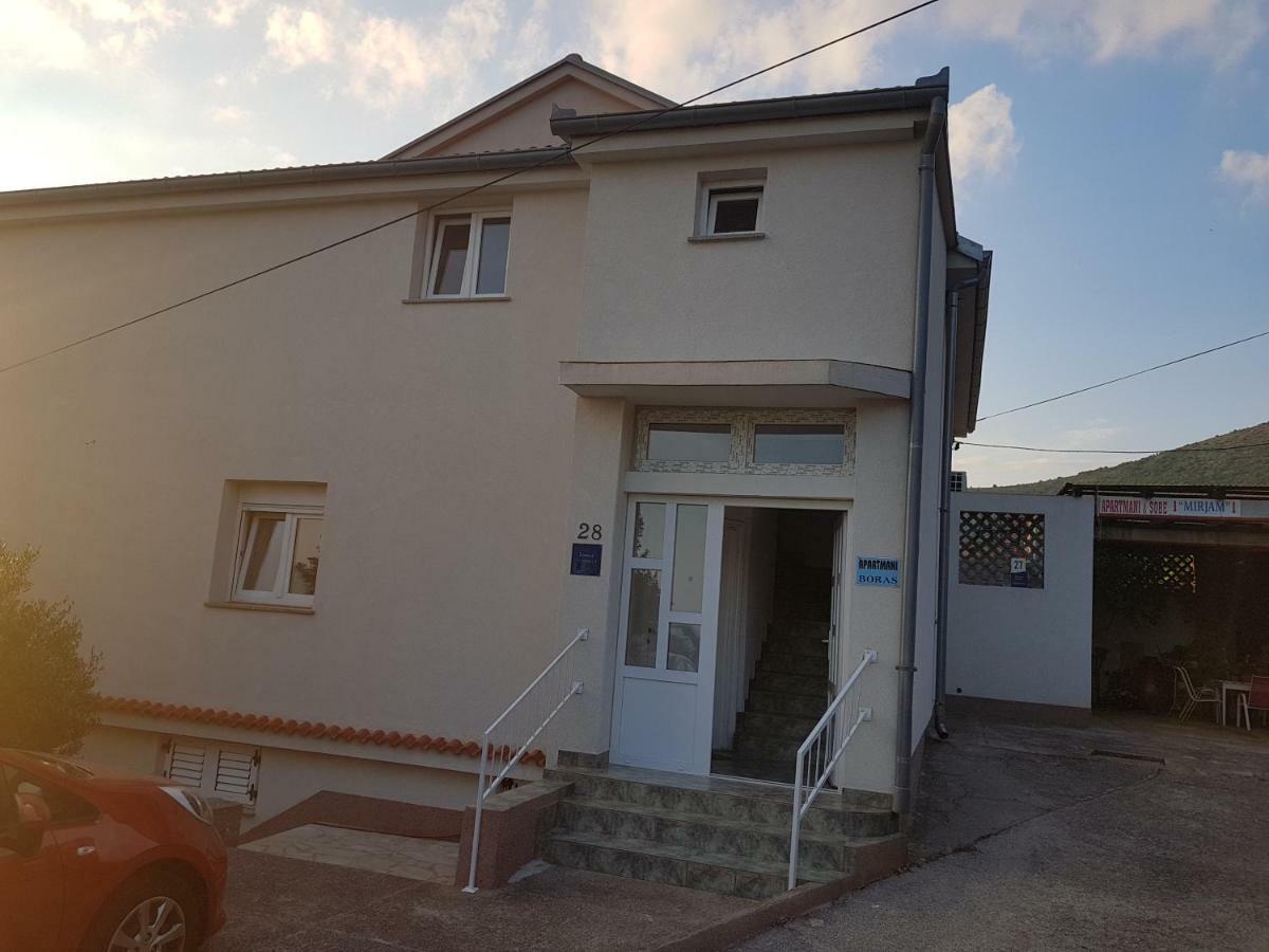 Apartment Boras Сен Екстериор снимка